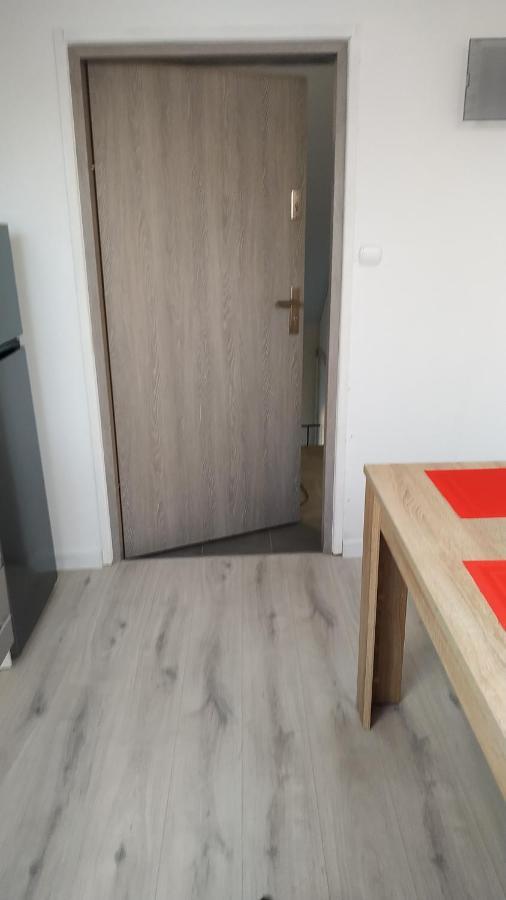 Apartament Witkacego Czerwony Slupsk Exterior photo